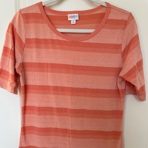 Lularoe Gigi shirt